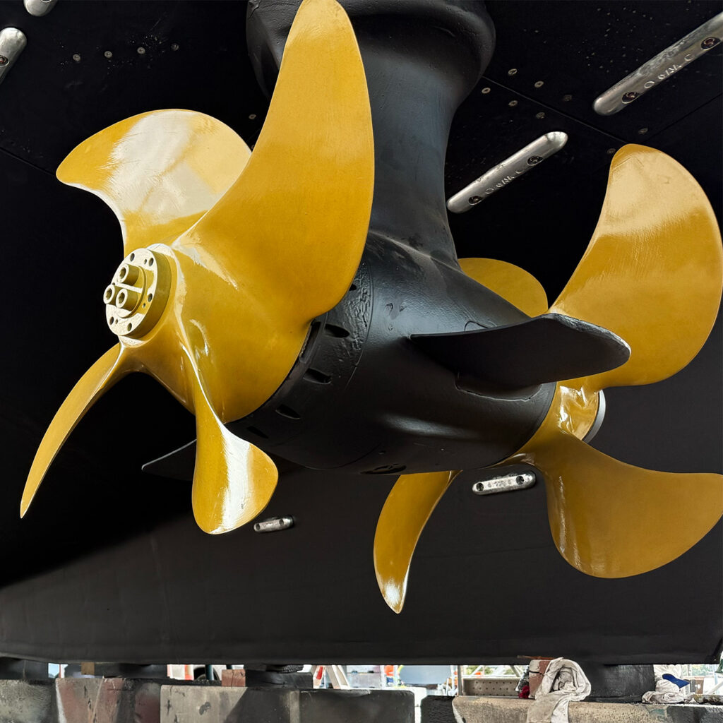 Propseed applied to the dual prop thrusters of Superyacht Baca (Royal Denship, 43.4m)